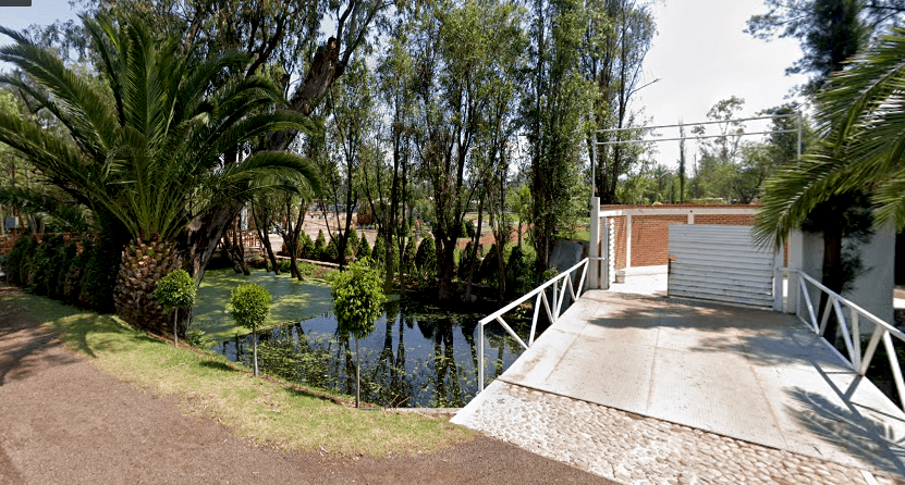 ¡Ven a recorrer los canales habitacionales de Xochimilco!